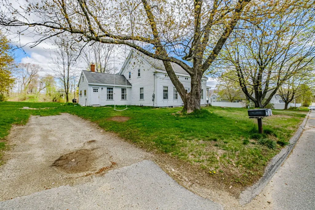 49 Elmwood Avenue Scarborough ME 04074
