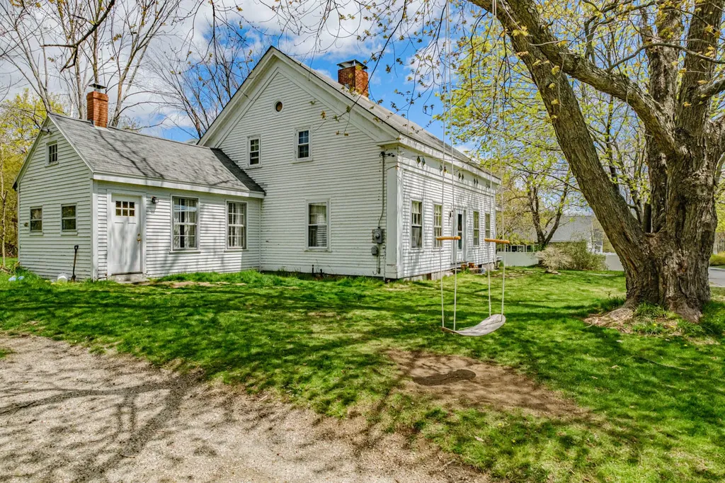 49 Elmwood Avenue Scarborough ME 04074