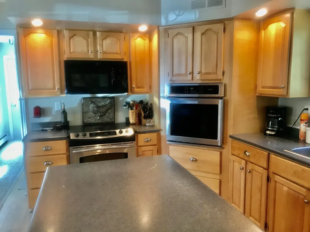 12 Carlson Lane Saint George ME 04860