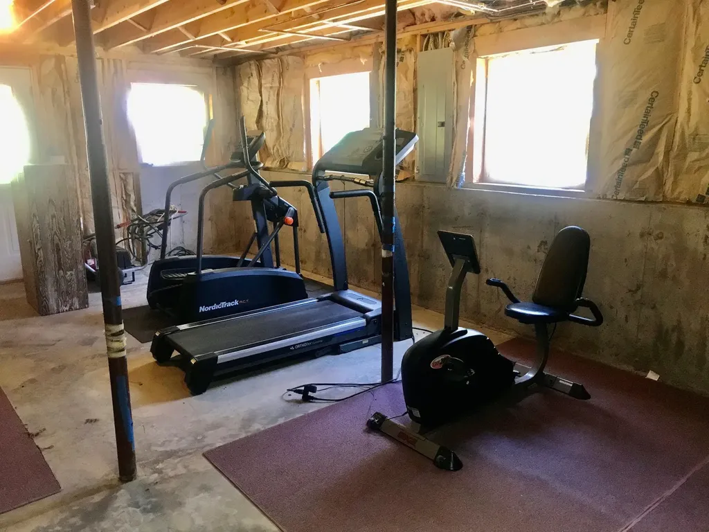 12 Carlson Lane Saint George ME 04860