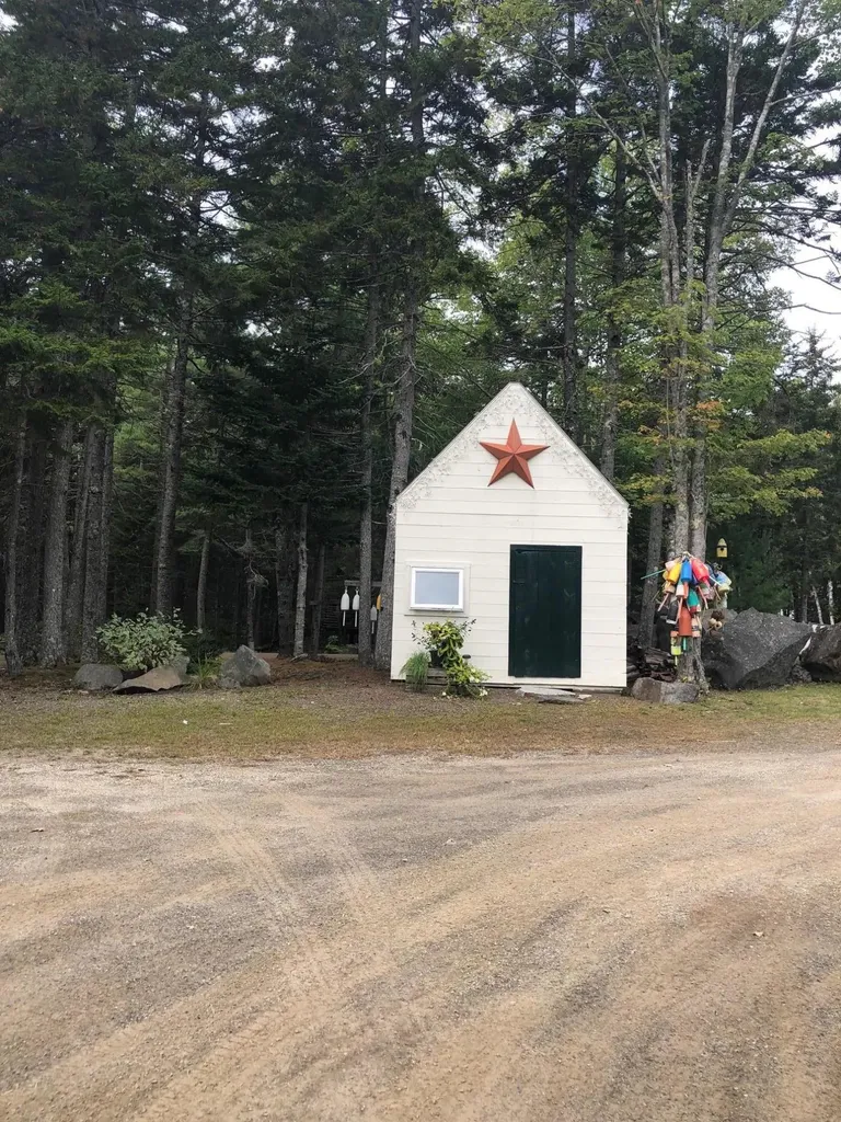 12 Carlson Lane Saint George ME 04860