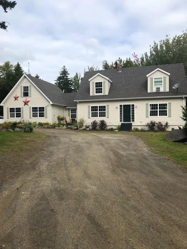 12 Carlson Lane Saint George ME 04860