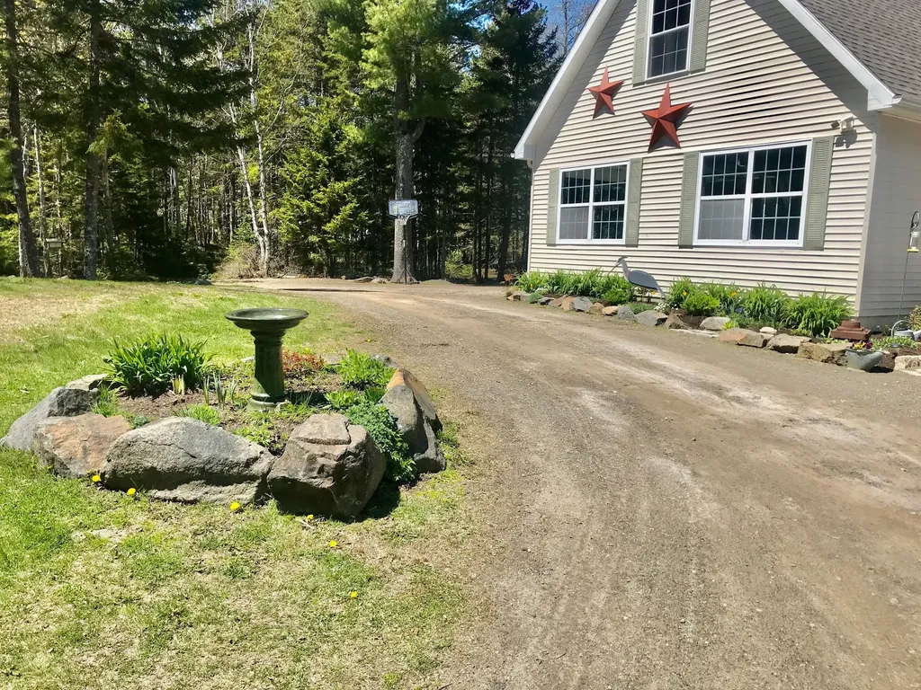 12 Carlson Lane Saint George ME 04860