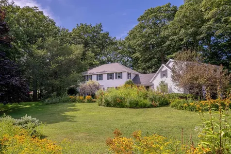 15 Cranbrook Drive Cape Elizabeth ME 04107