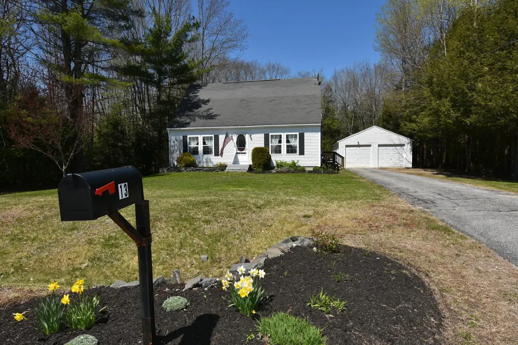 13 Wood Pond Road Brunswick ME 04011