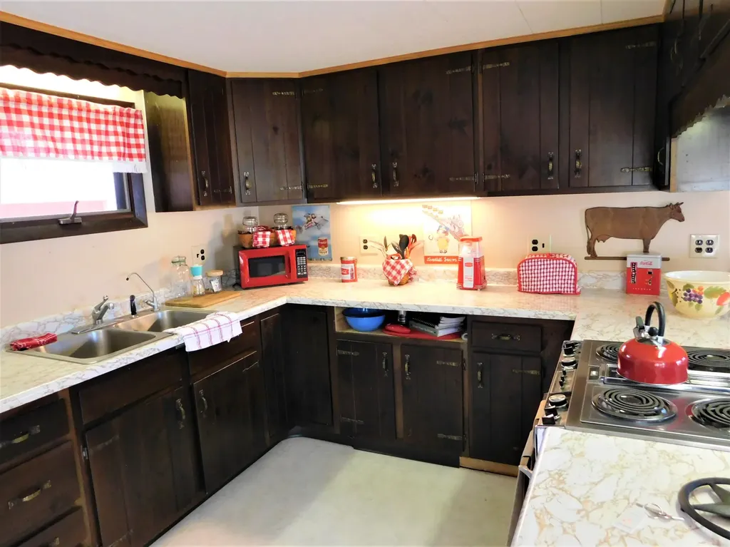12 Moonlight Lane Hartland ME 04943