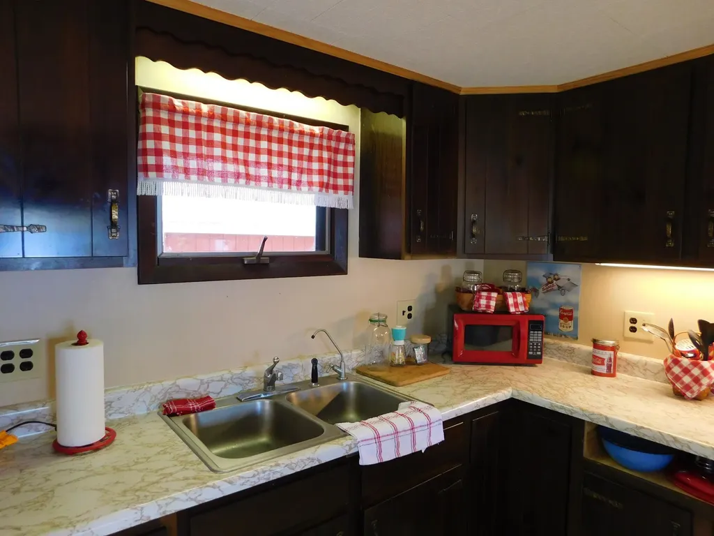 12 Moonlight Lane Hartland ME 04943