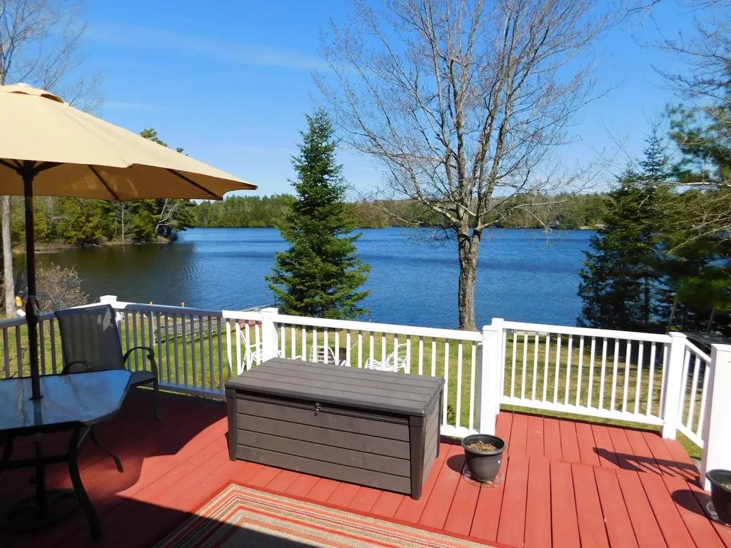 12 Moonlight Lane Hartland ME 04943