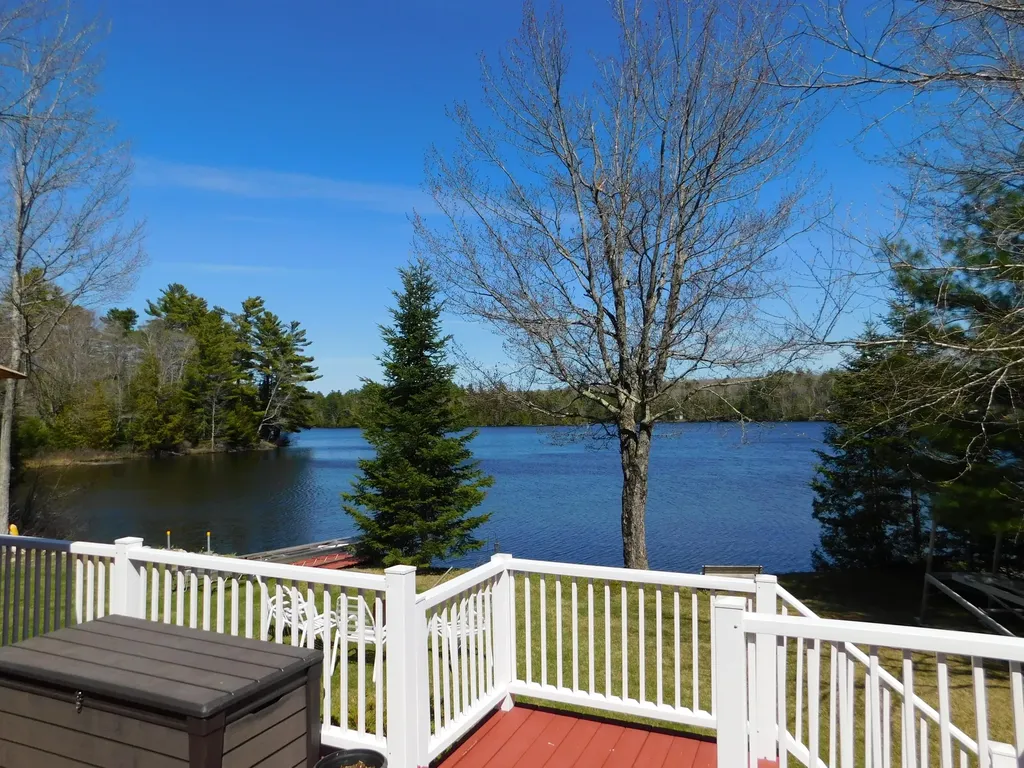 12 Moonlight Lane Hartland ME 04943
