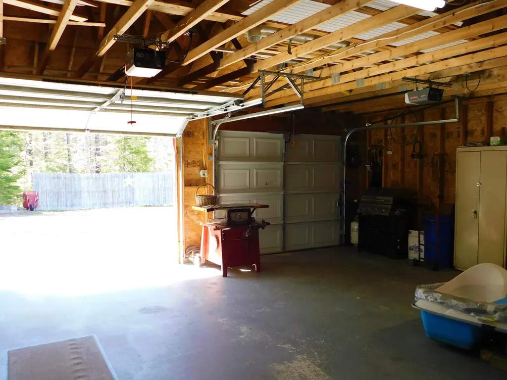 12 Moonlight Lane Hartland ME 04943