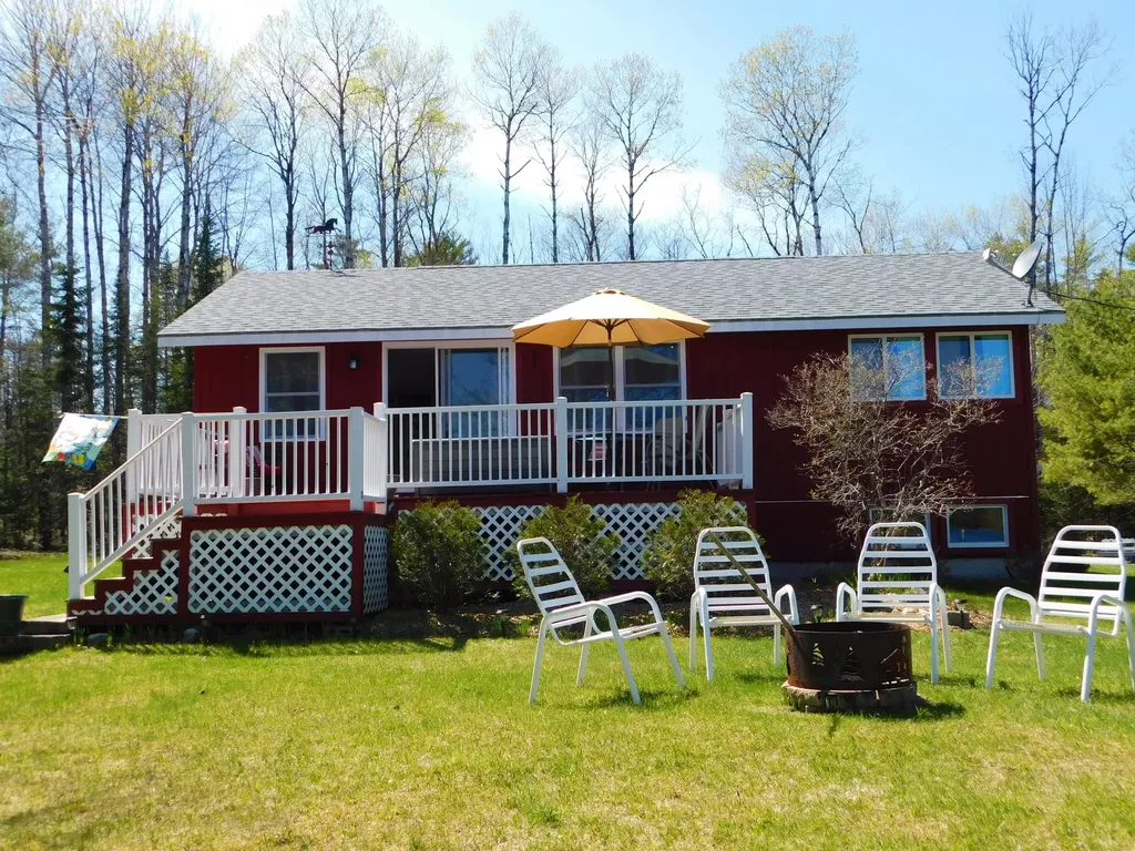 12 Moonlight Lane Hartland ME 04943