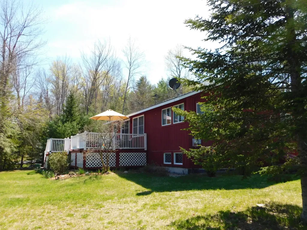 12 Moonlight Lane Hartland ME 04943