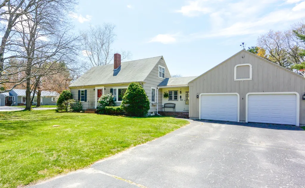 30 Marilyn Avenue Westbrook ME 04092