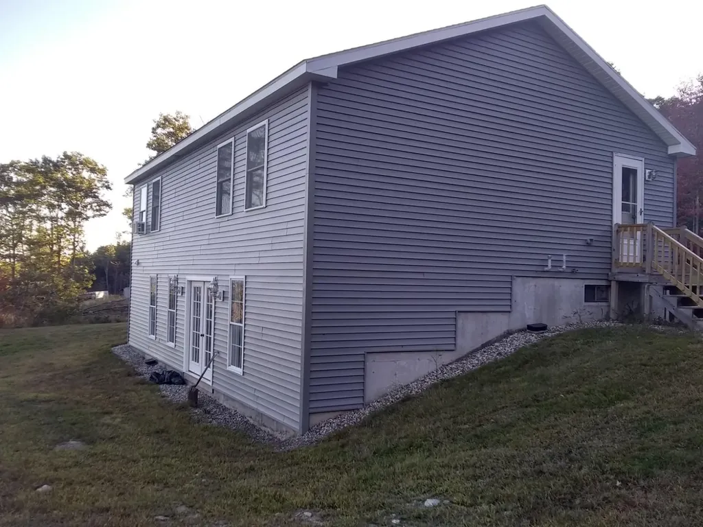 28 Sunny View Drive Oxford ME 04270