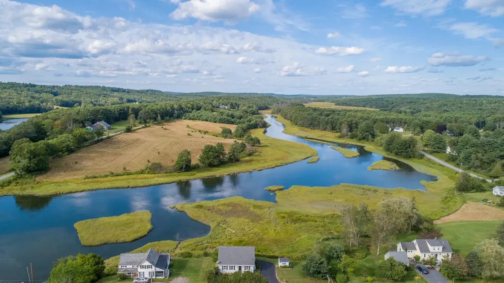 657 Sheepscot Road Newcastle ME 04553