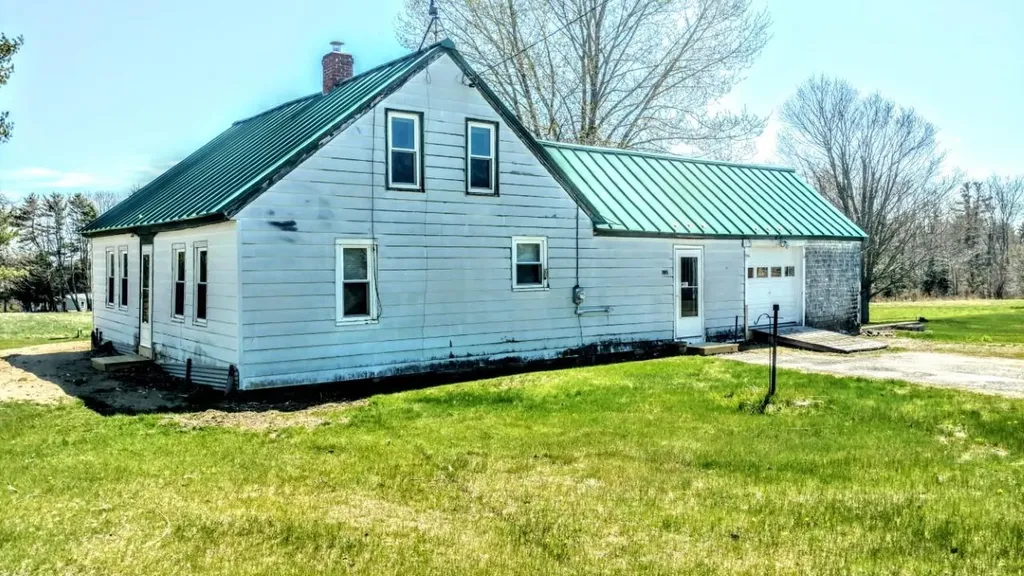 895 Waldoboro Road Washington ME 04574