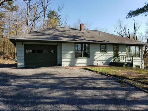 157 Pleasant Street Lewiston ME 04240