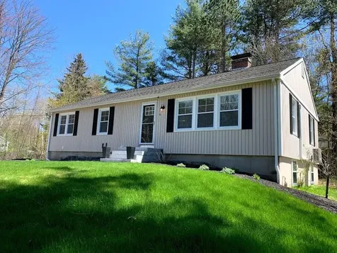 6 Canterbury Circle Kennebunk ME 04043