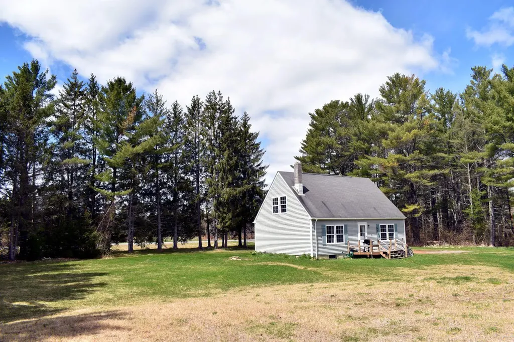 1035 Molunkus Road Cornville ME 04976
