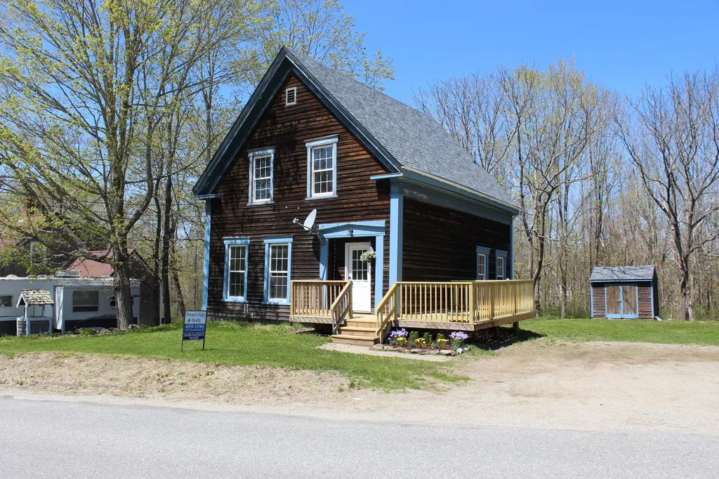 16 School House Road Orland ME 04472