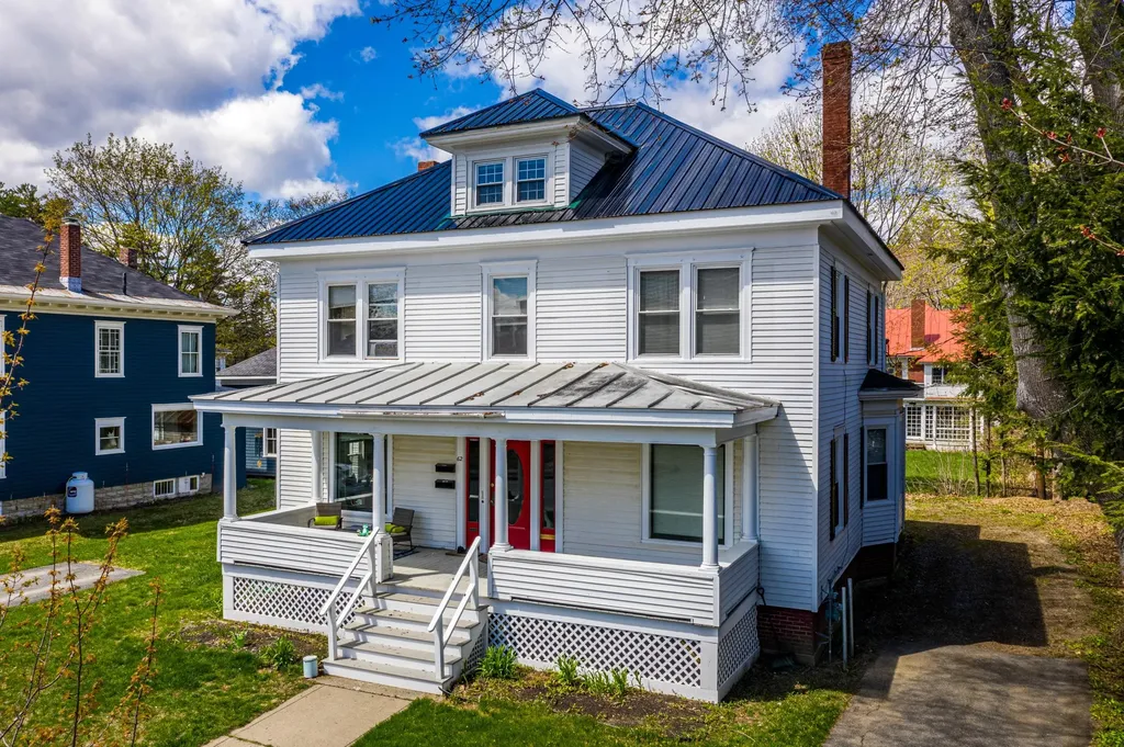 62 Burleigh Street Waterville ME 04901