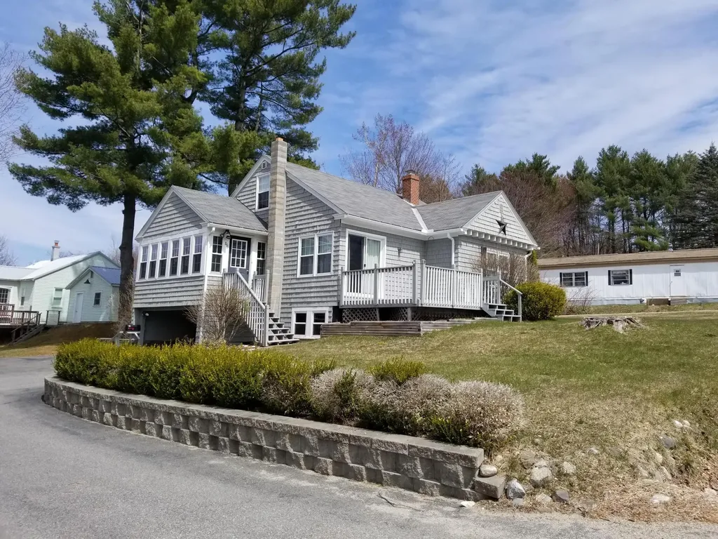 80 Pleasant Street Winthrop ME 04364
