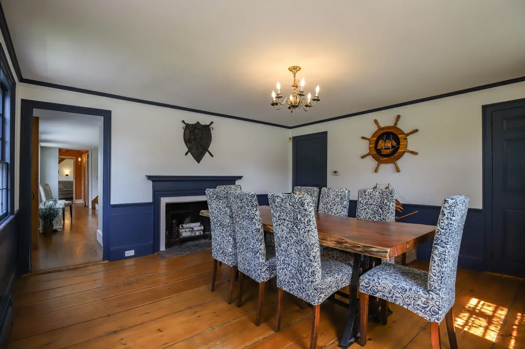 672 Ocean Avenue Portland ME 04103