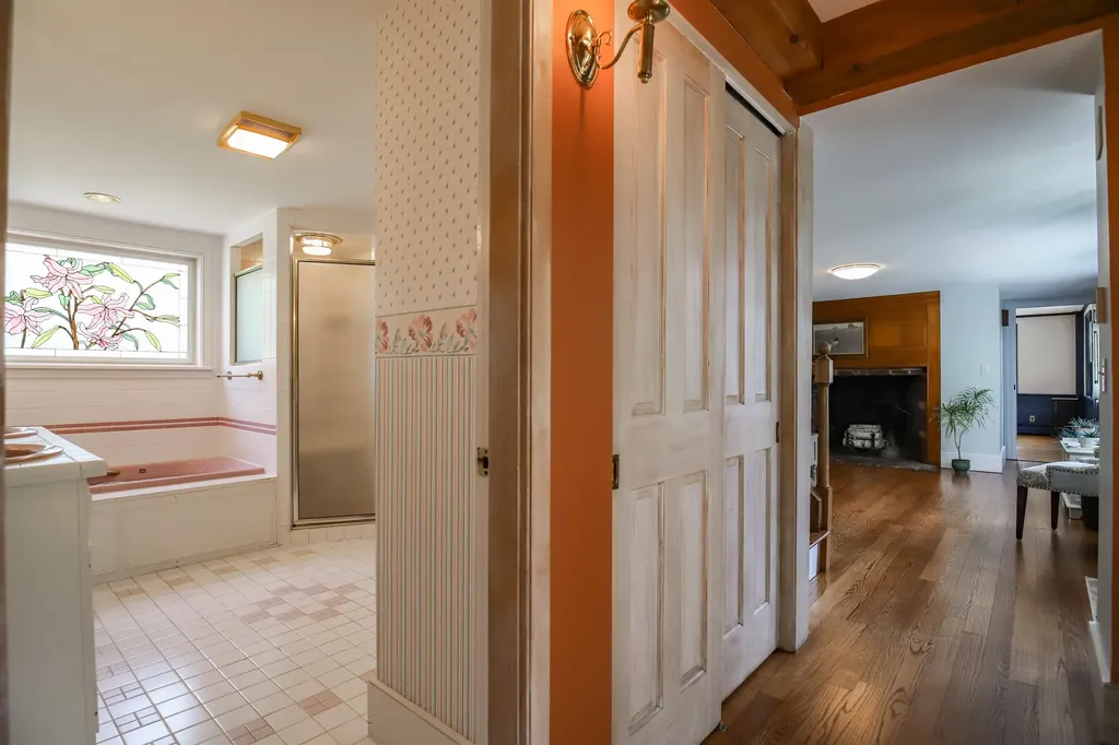 672 Ocean Avenue Portland ME 04103