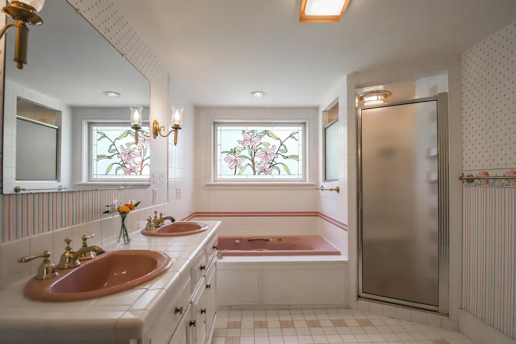 672 Ocean Avenue Portland ME 04103