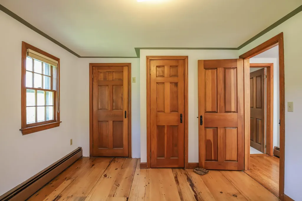 672 Ocean Avenue Portland ME 04103