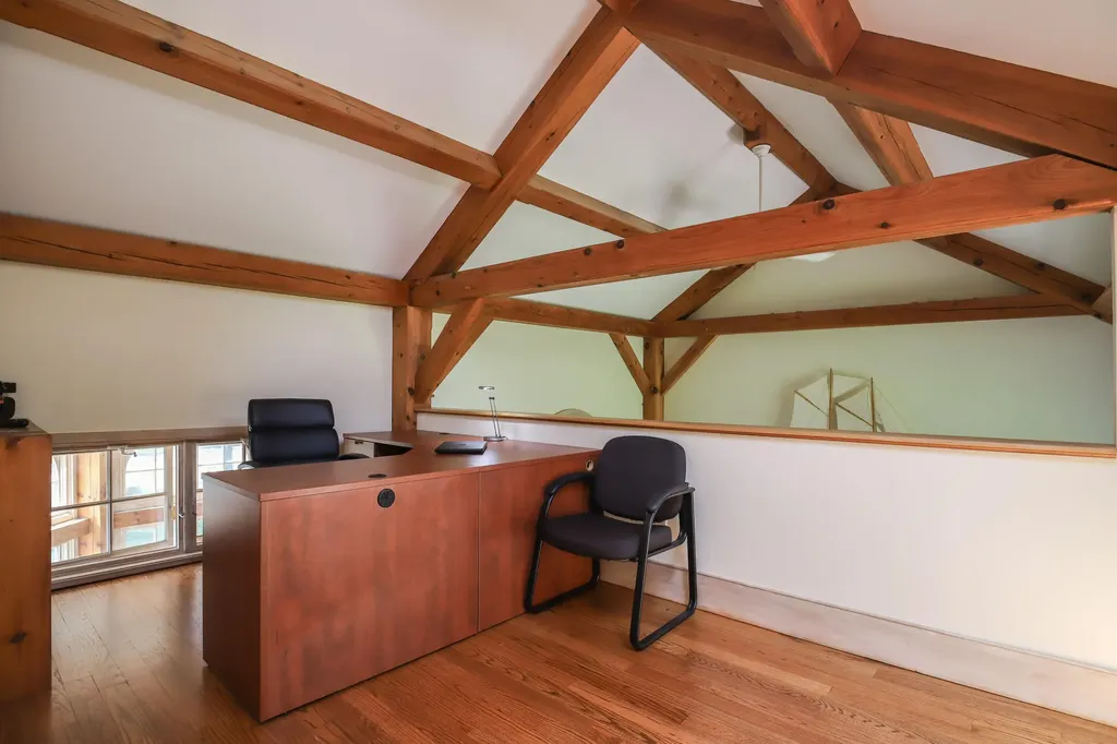672 Ocean Avenue Portland ME 04103