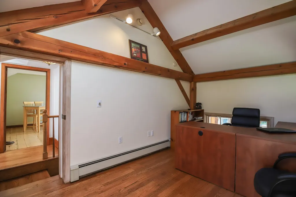 672 Ocean Avenue Portland ME 04103
