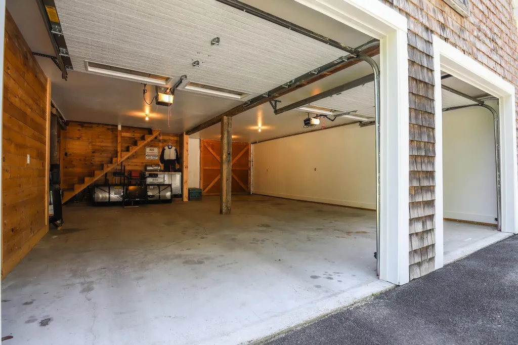 672 Ocean Avenue Portland ME 04103