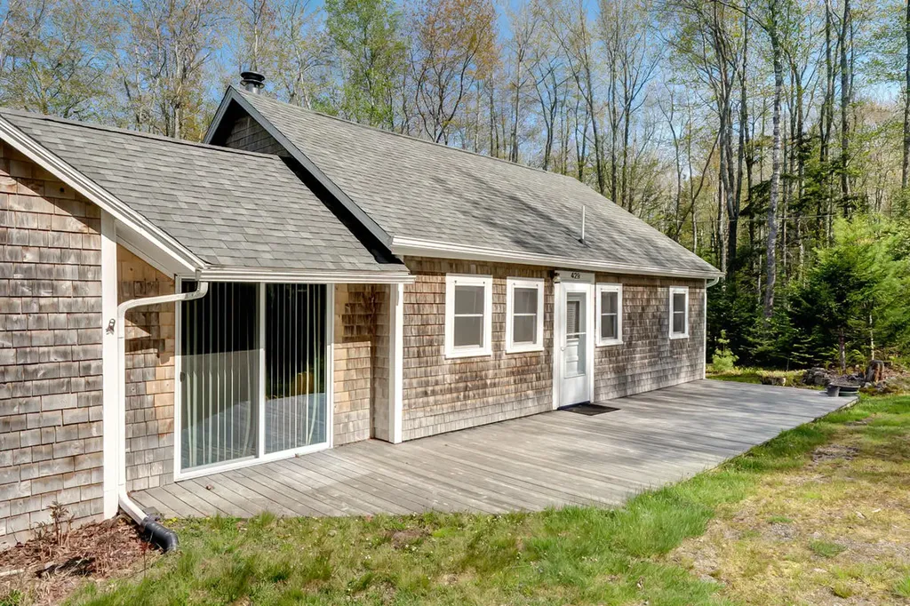429 W Bay Road Gouldsboro ME 04607