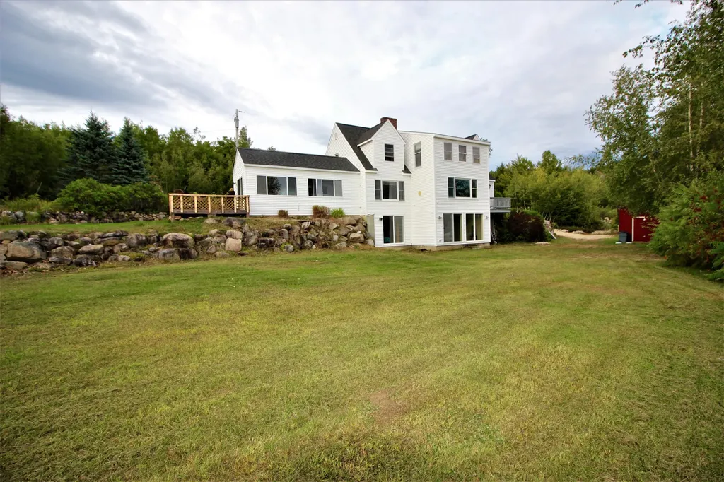 30 Canterberry Drive Waterford ME 04088