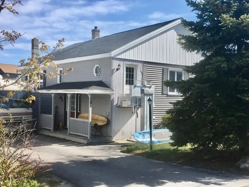 18 Beacon Avenue Saco ME 04072