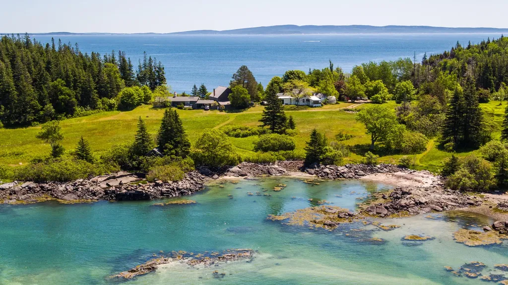 204 Coombs Neck Road Vinalhaven ME 04863