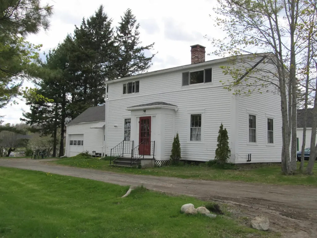 21 Church Street Winterport ME 04496