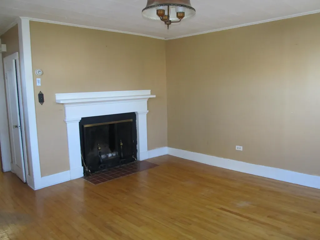 21 Church Street Winterport ME 04496