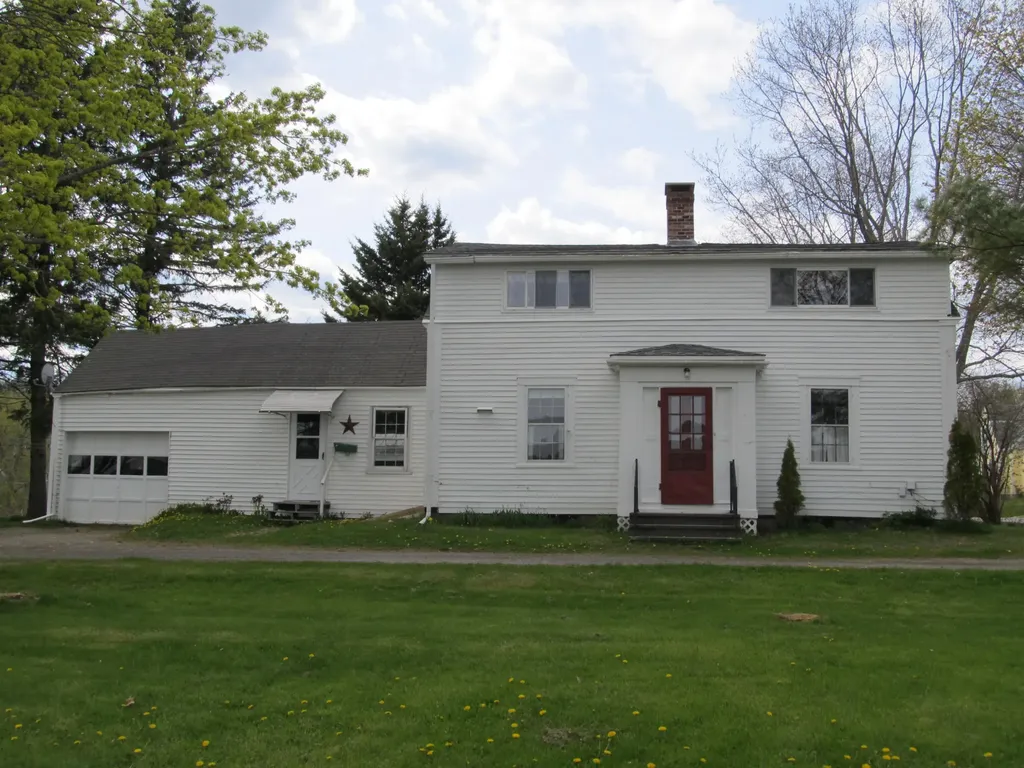 21 Church Street Winterport ME 04496