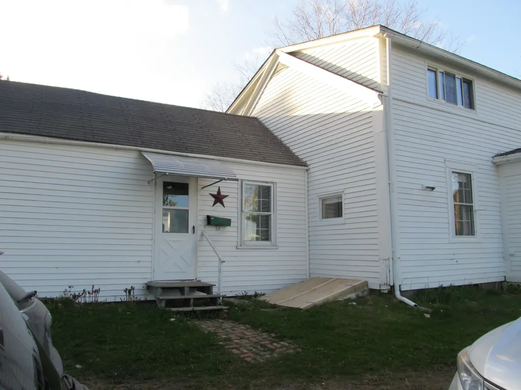 21 Church Street Winterport ME 04496