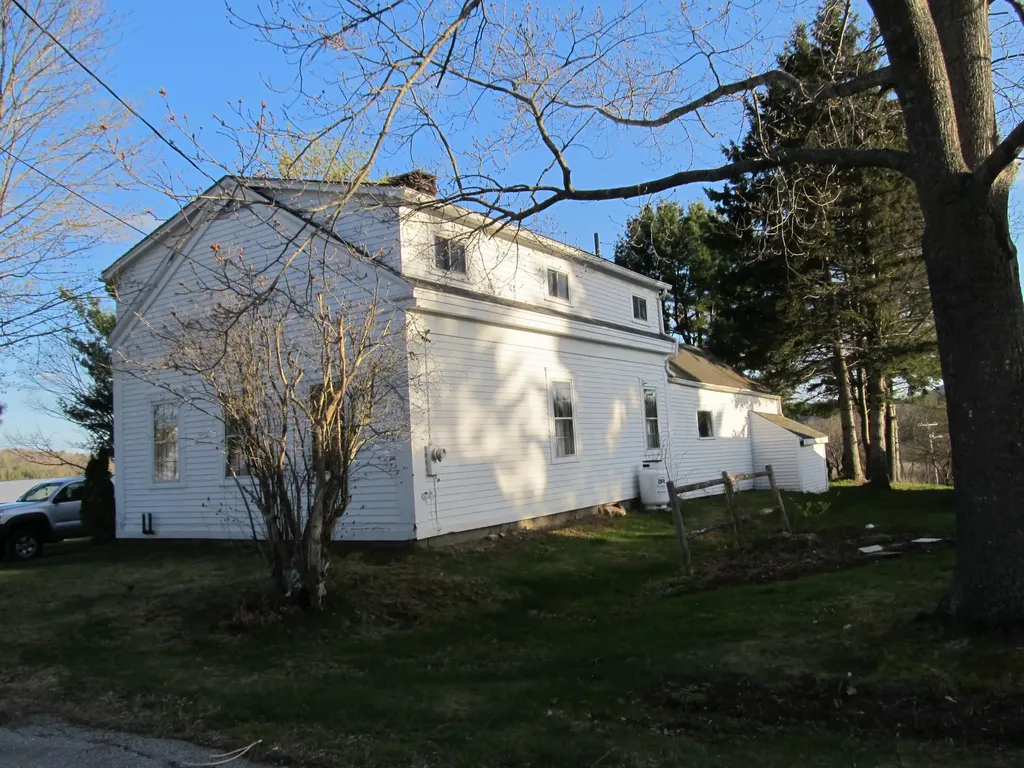 21 Church Street Winterport ME 04496