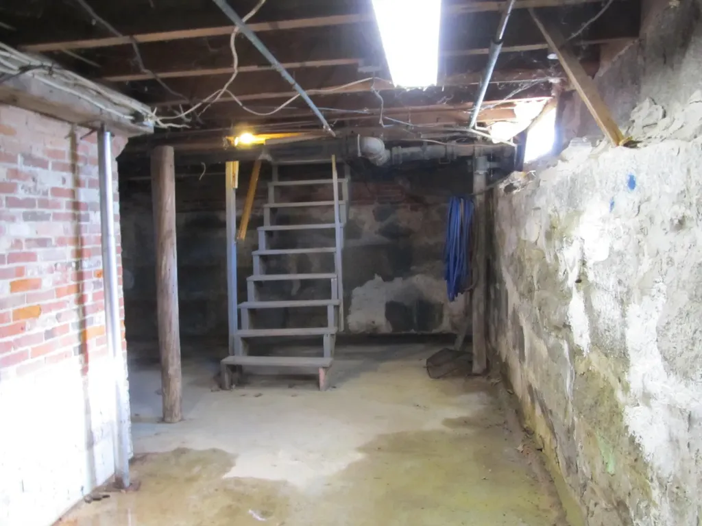 21 Church Street Winterport ME 04496