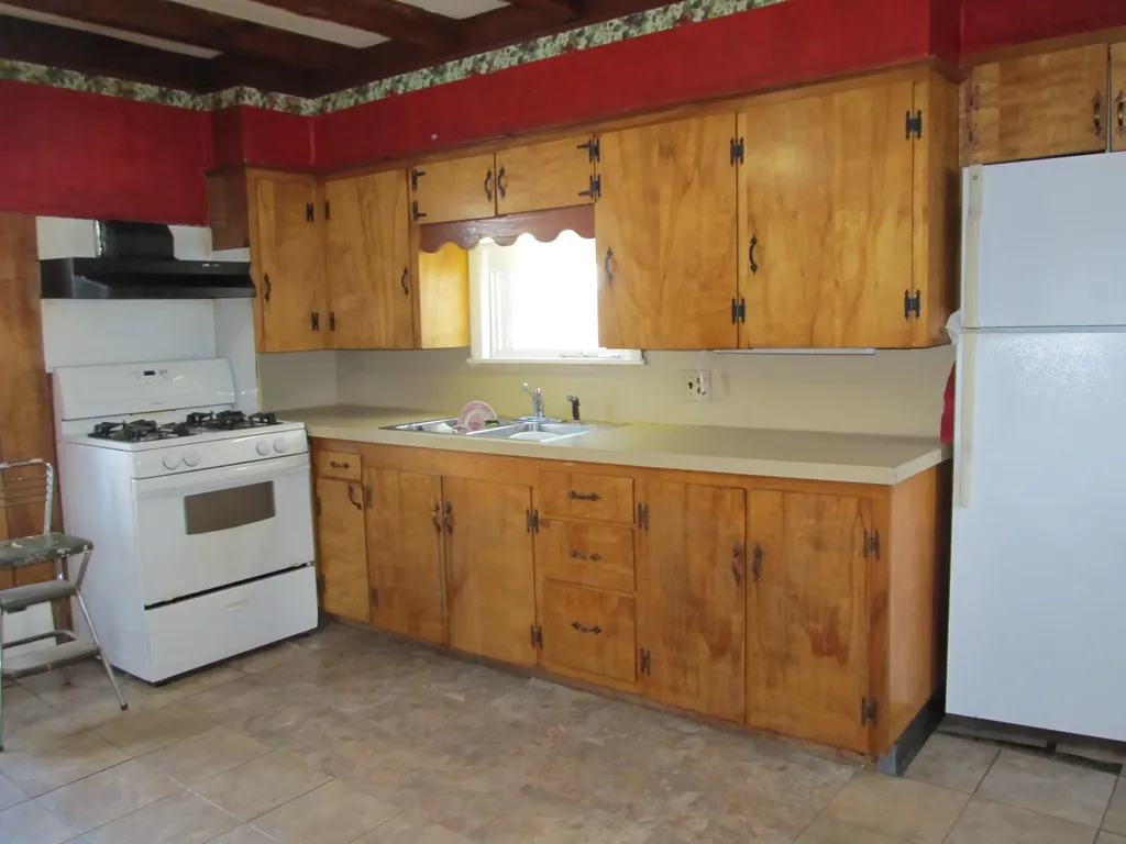 21 Church Street Winterport ME 04496