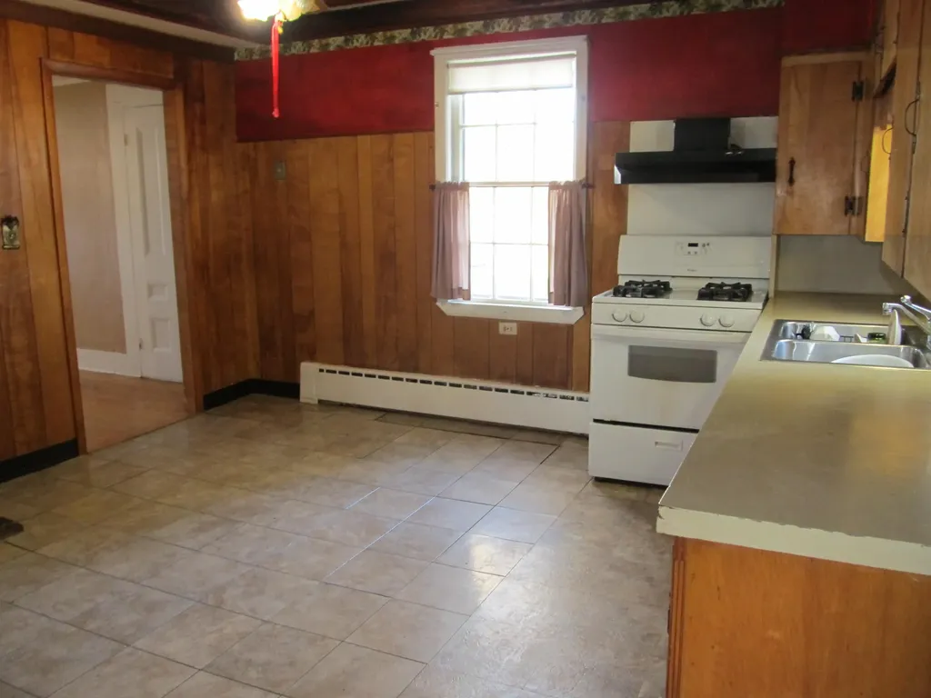 21 Church Street Winterport ME 04496