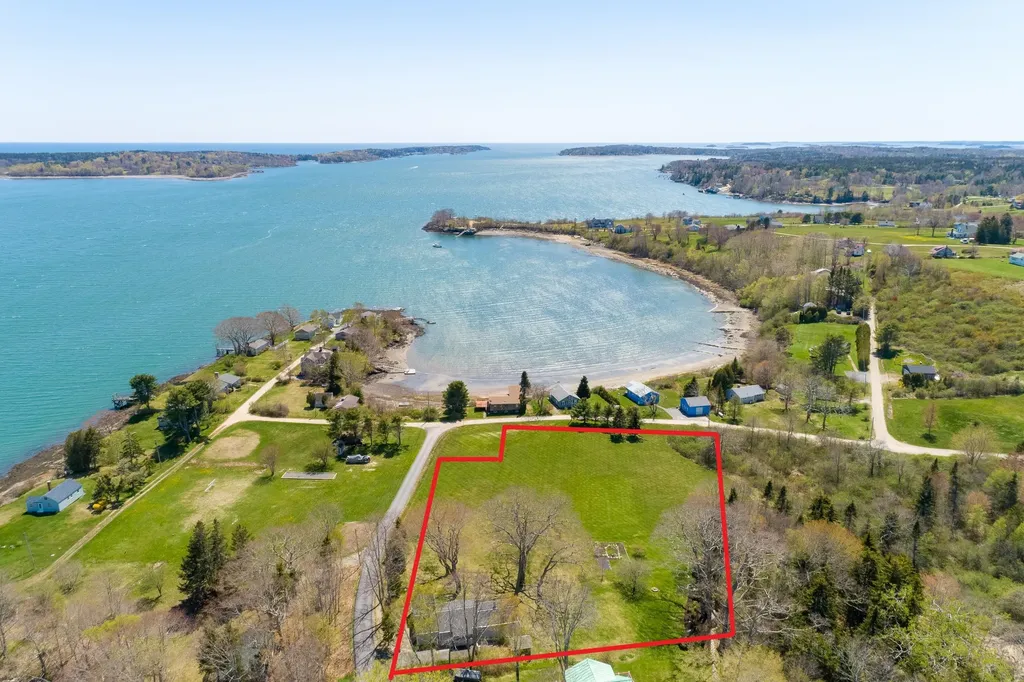 15 Shubael Lane Harpswell ME 04079