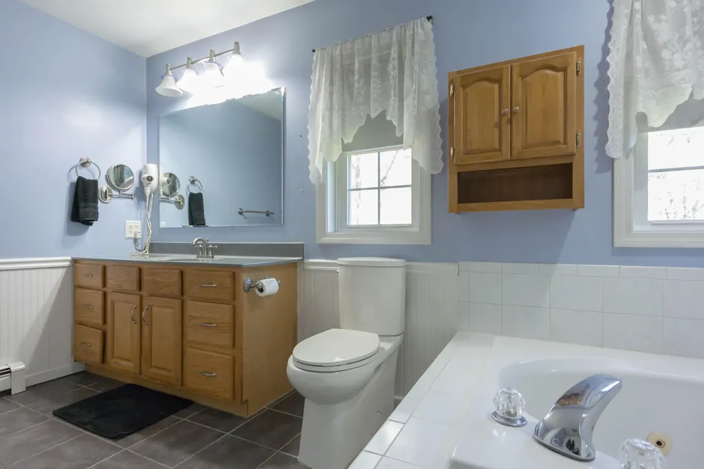 359 Simpson Road Buxton ME 04093