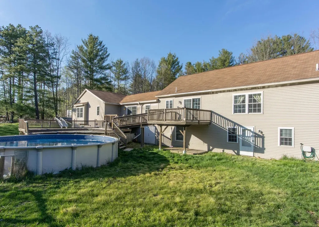 359 Simpson Road Buxton ME 04093