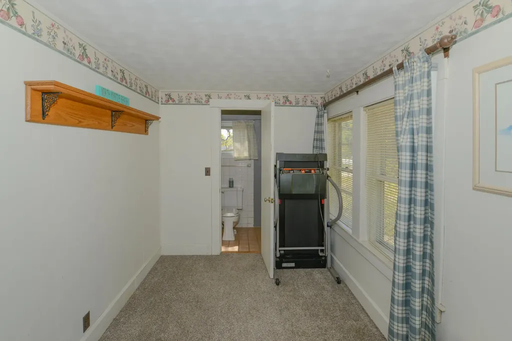 161 Roosevelt Trail Naples ME 04055