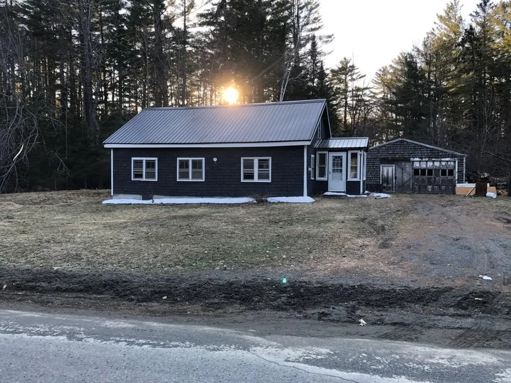 2367 Elliottsville Road Willimantic ME 04443